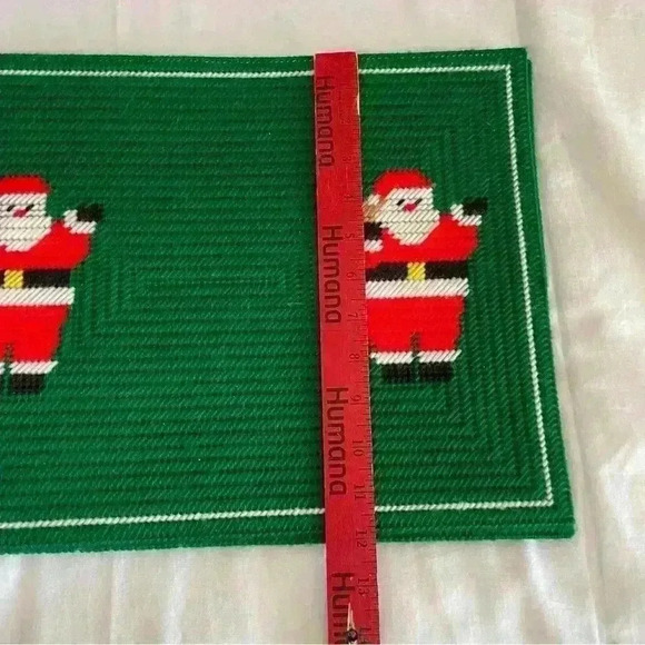 Vintage Plastic and Yarn Christmas Cross-stitch Placemats Santa Holiday 1990’s - Picture 4 of 5